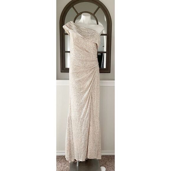 Mac Duggal IEENA One-Shoulder Ruched Sequined Gown. NWT, Size 12 - Picture 5 of 10